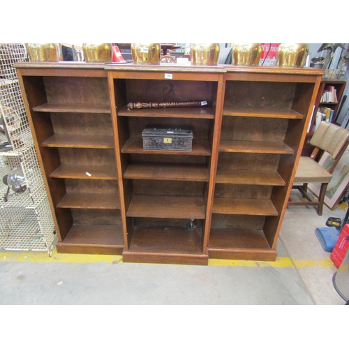 2061 - An Edwardian oak breakfront bookcase 171cm wide x 138cm