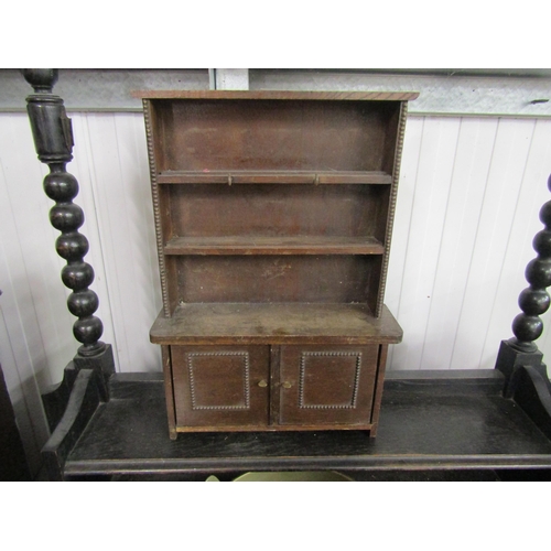 2110 - An apprentice oak dresser