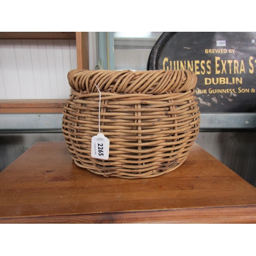 2265 - A wicker basket