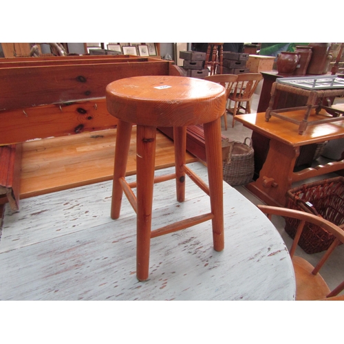 2304 - A pine chunky top stool