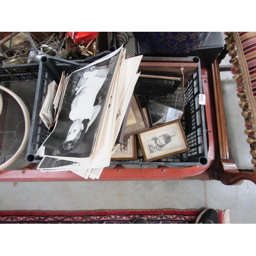 2343 - A box of vintage photographs with prints and postcards