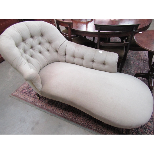 2415 - A Victorian button back chaise