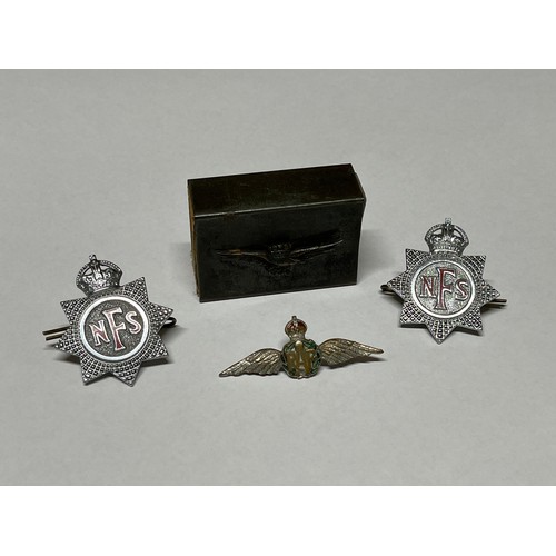 9460 - An RAF badge, RNAS match box holder and two NFS badges