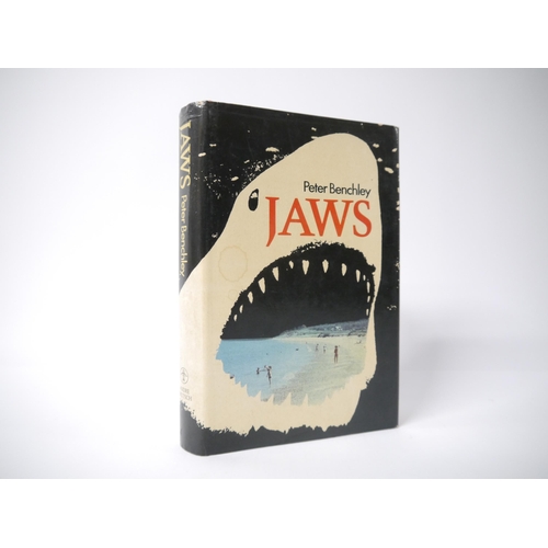 5142 - Peter Benchley: 'Jaws', London, Andre Deutsch, 1974, 1st UK edition, original cloth gilt, dust wrapp... 