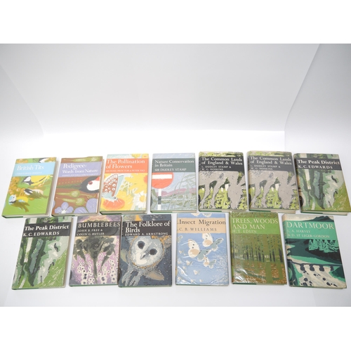 5319 - (New Naturalists), a collection of 26 assorted Collins New Naturalist series titles, of which 22 1st... 