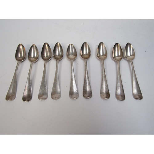 6284 - Dutch silver flatware comprising eight spoons, two serving spoons and two ladles, dates for 1919 and... 