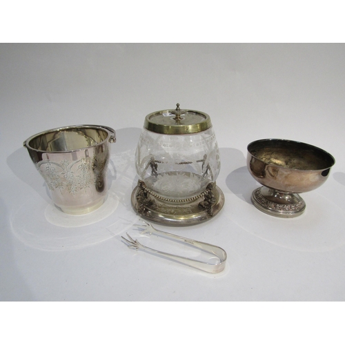 6080 - Silverplated ice bucket, biscuit barrel and pedestal bowl (3)