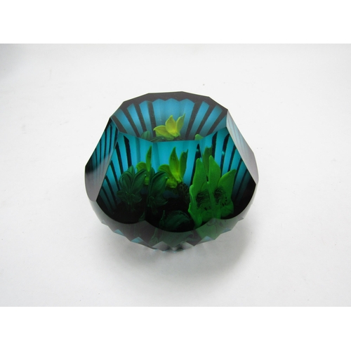 6114 - A Limited Edition Caithness 'Diamond Lily' (23/25) from the Nature Study Collection designed by Alla... 