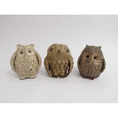 9110 - A studio pottery small figure of an owl in the Bernard Rooke style, 10cm high, together with two oth... 