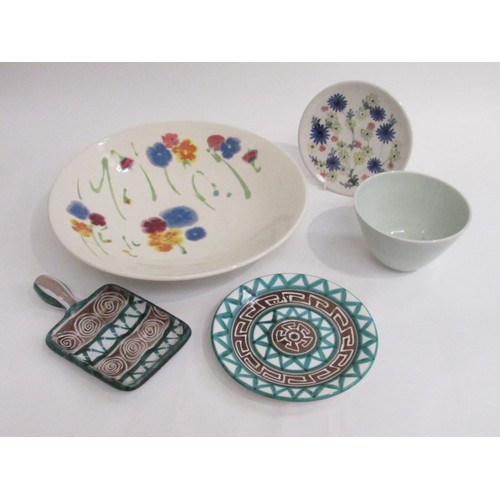 9096 - A collection of studio pottery etc to include a Janice Tchalenko 'Pansy' bowl, Vallauris Robert Picu... 