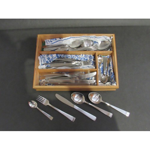 9253 - A Swedish canteen of Stainless Steel cutlery in cutlery tray