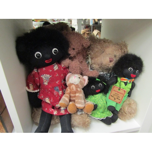 1552 - A group of teddies including Cat, Reuben limited edition 71/100 Robin Rive and Teddy Russ bear