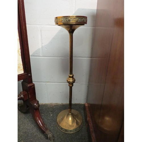 1005 - A Daalderop, Holland, brass floor standing candle stand, base a/f, 72cm high   (C)