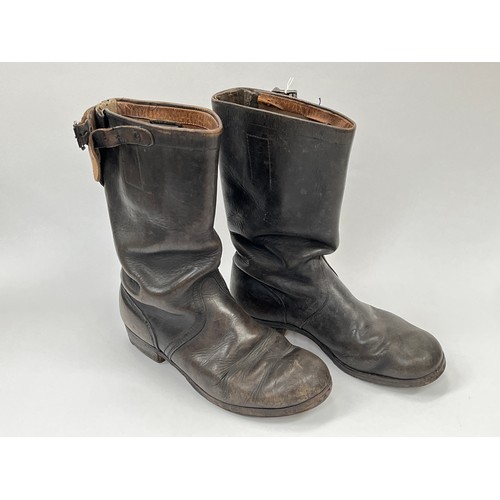 9002 - A pair of mid 20th Century German army Bundeswehr boots