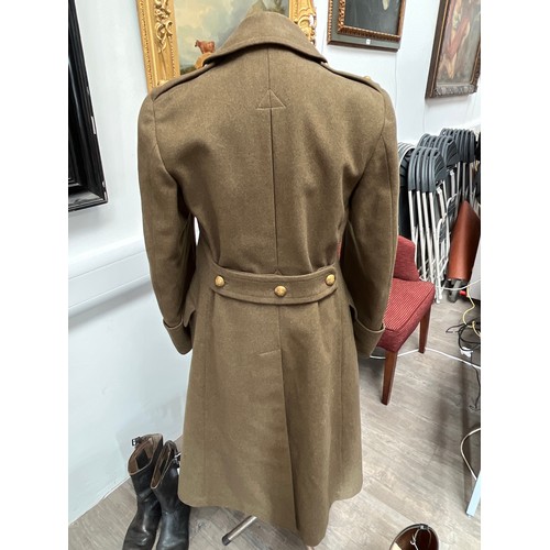 9014 - A British Army officer's greatcoat with King's Crown buttons