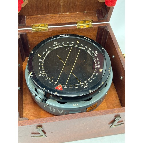 9091 - A WWII RAF P4A Compass mahogany later case, marked 6A, 1276