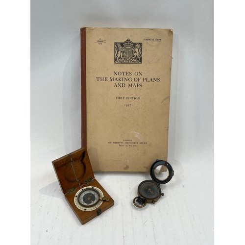 9147 - A WWI 1918 dated compass by J. Wardale & Co., marked 