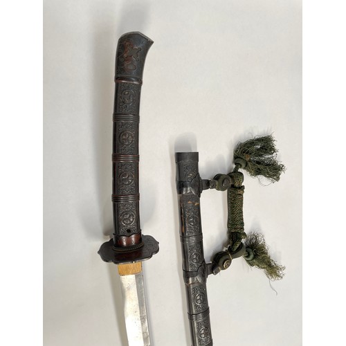 9194 - A Japanese sword, the blade appears to be signed Fujiwara Morikuni and circa Shinto / Shinshinto 160... 