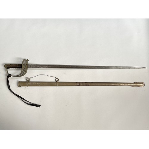 9205 - An 1827 pattern early 20th Century British rifle officer's sword, the blade engraved with scrolled d... 