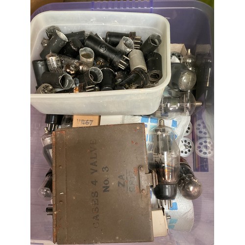 9339 - A box of various valves including Air Ministry boxed