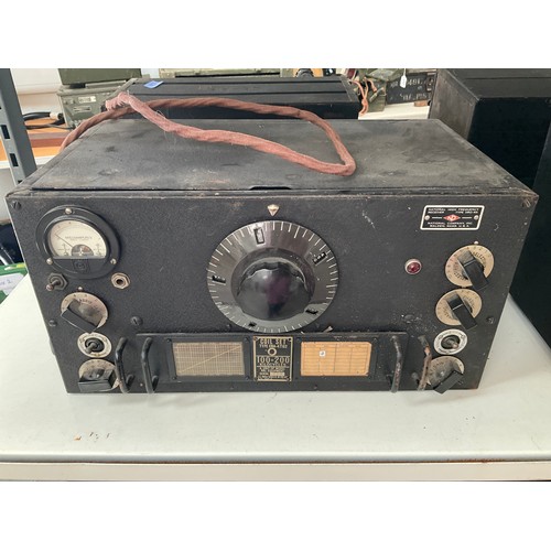 9390 - A National HRO Communication Receiver Model HRO-MX, Type CNA-47182, dated August 20 1941