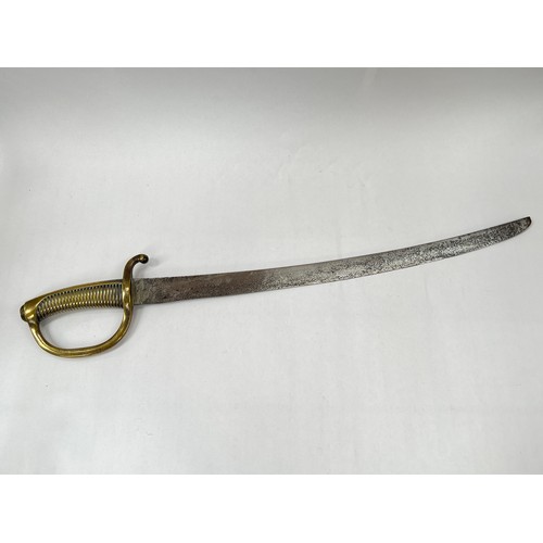 9211 - A French Infantry briquet / sidearm of cutlass form, brass ribbed hilt with D-shaped knucklebow, cur... 