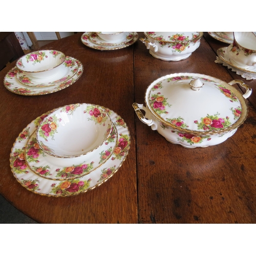 1017 - A selection of Royal Albert 