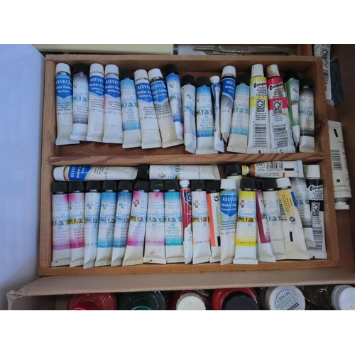 1262 - A selection of artist's materials including Sennelier and Aquarellfarbe watercolours, Rowney oils, a... 