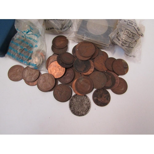 1336 - A collection of pre-decimalisation coins, late 19th - mid 20th Century, including pennies, half penn... 