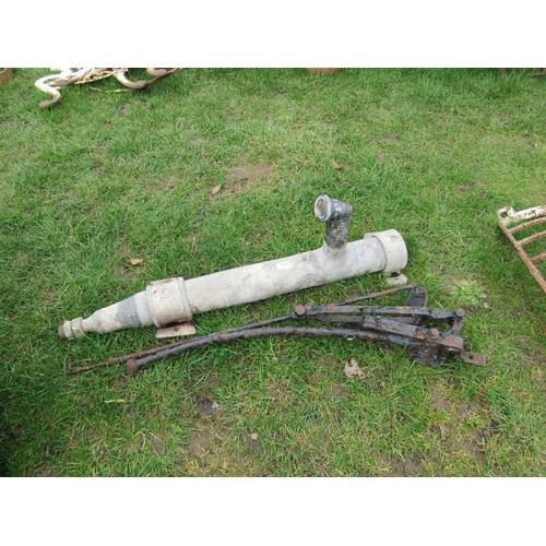 5366 - A lead pump and iron handle   (R) £30