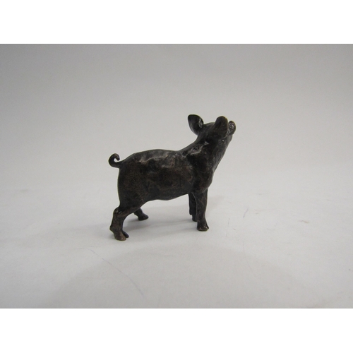 4325 - A miniature solid bronze Pig, 4cm long   (R) £35