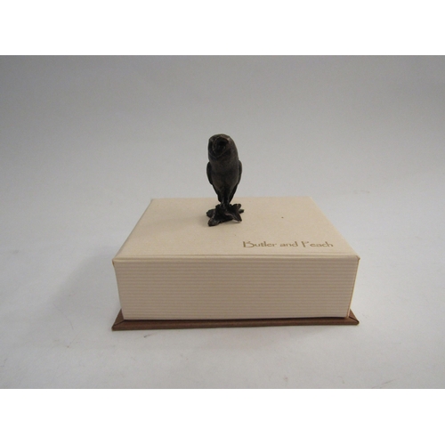 4327 - A miniature solid bronze Owl, 3cm tall   (R) £35