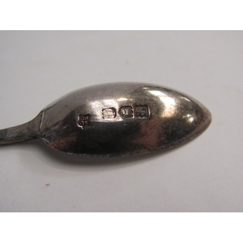 4338 - A set of six silver teaspoons marked London, cased, Kirk & Company Silversmiths, Hull