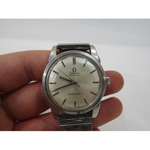 6013 - An Omega Seamaster Automatic stainless steel cased gent's wristwatch with silvered dial and centre s... 