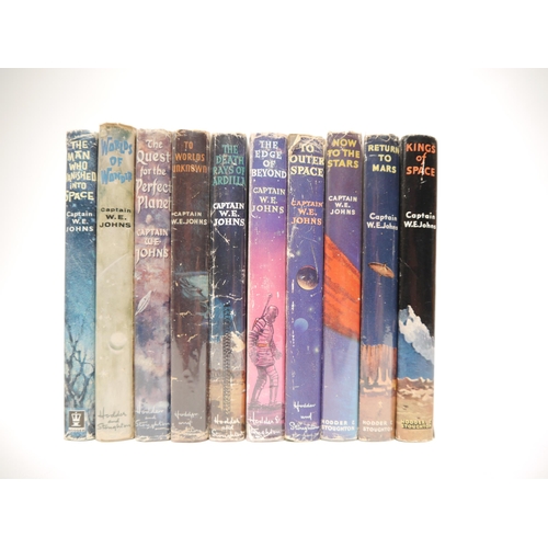 TW Gaze Books & Ephemera Lot 7071