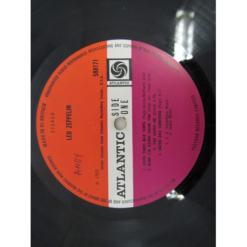 8017 - LED ZEPPELIN: 'Led Zeppelin' LP,  original 1969 UK first pressing in fully laminated sleeve with tur... 