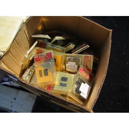 3505 - A box of brass switches