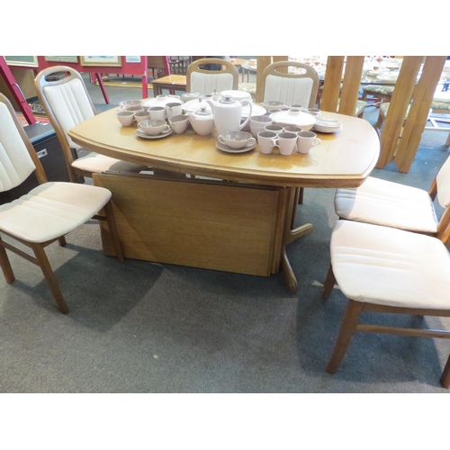 1065 - A modern oak sideboard, two short drawers over two cupboard doors flanked by doors, 82cm high x 170c... 