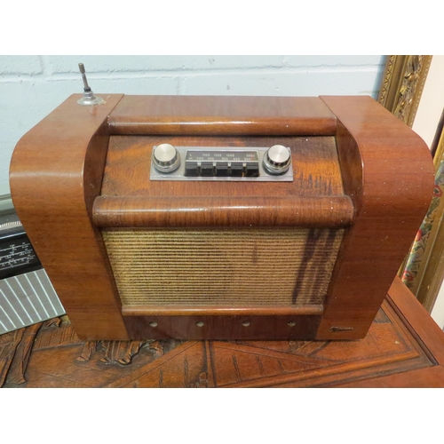 1084 - A vintage radio, a/f, and Perdio radio (2)