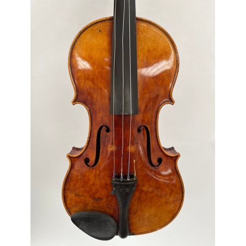 8052 - A Victorian full size violin (4/4) with figured maple one piece back, cased