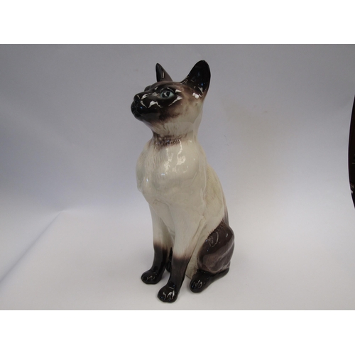 9073 - A Beswick fireside model of a Siamese cat seated, in seal point gloss, model no. 2139   (E) £10-20