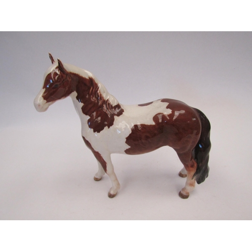 9093 - A Beswick Pinto Pony in skewbald gloss, model no. 1373