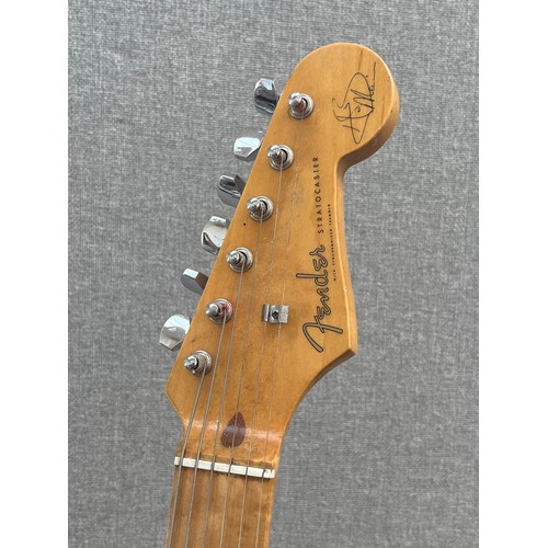 8165 - A Fender Hank Marvin Stratocaster electric guitar, made in Japan (MIJ),  serial number A010566, circ... 