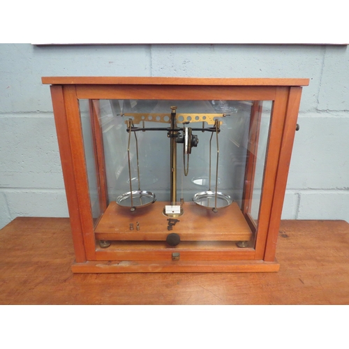Lot 1049      