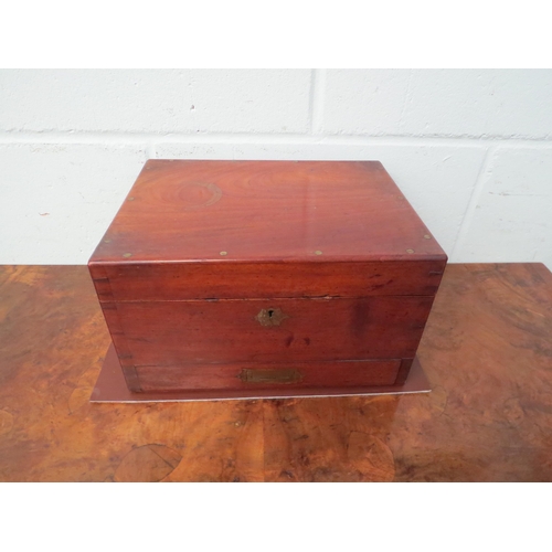 Lot 1054      
