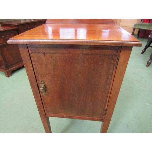 4061 - An Edwardian crossbanded mahogany single door bedside cabinet on square tapering legs, 80cm high x 4... 