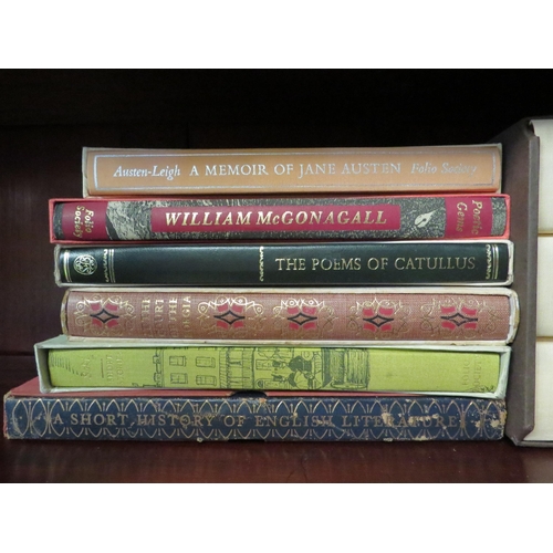 4212 - Folio Society, a collection of 22 volumes, including Oscar Wilde boxed set of 3 volumes, plus others... 