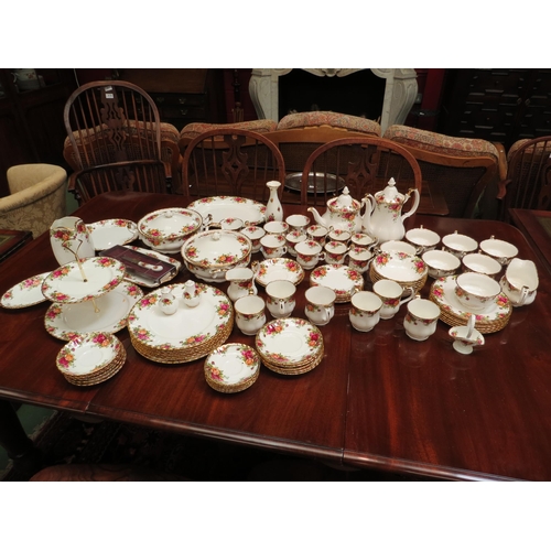 4184 - A good quantity of Royal Albert 