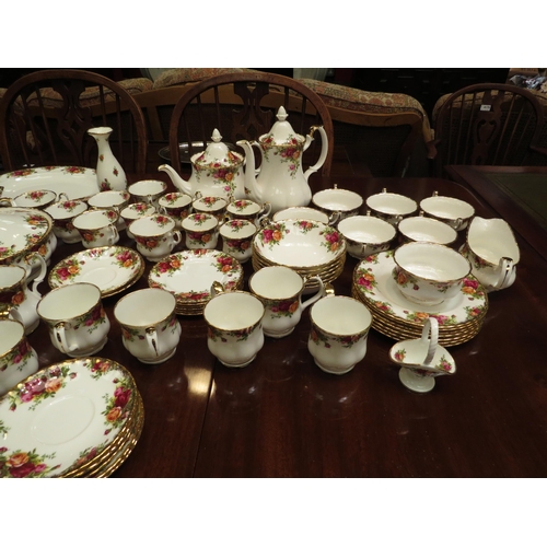 4184 - A good quantity of Royal Albert 