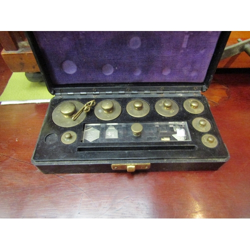 4098 - A mid 20th Century cased set of Philip Harris & Co. weighing scales   (E) £15-20